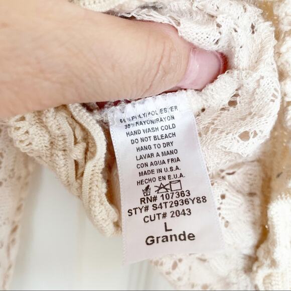 Solemio Cream Lace Off The Shoulder Crop Top Large - Picture 5 of 5